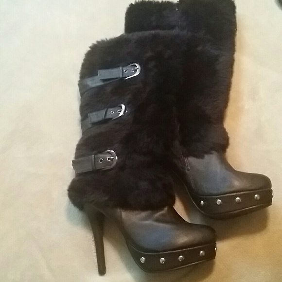 Boots - Picture 2 of 6